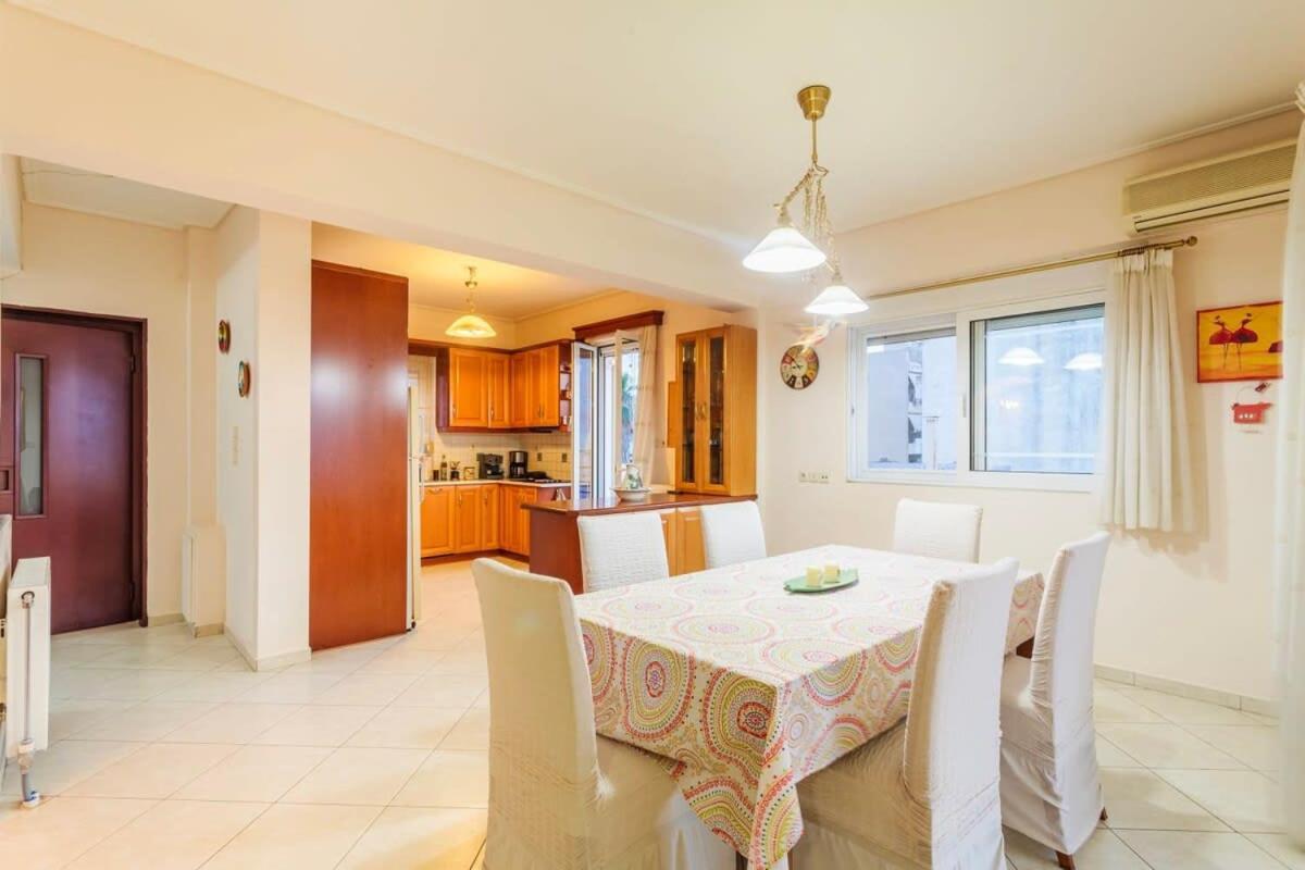 Spacious Urban Haven-Family Home, Perfect Location Каламата Экстерьер фото