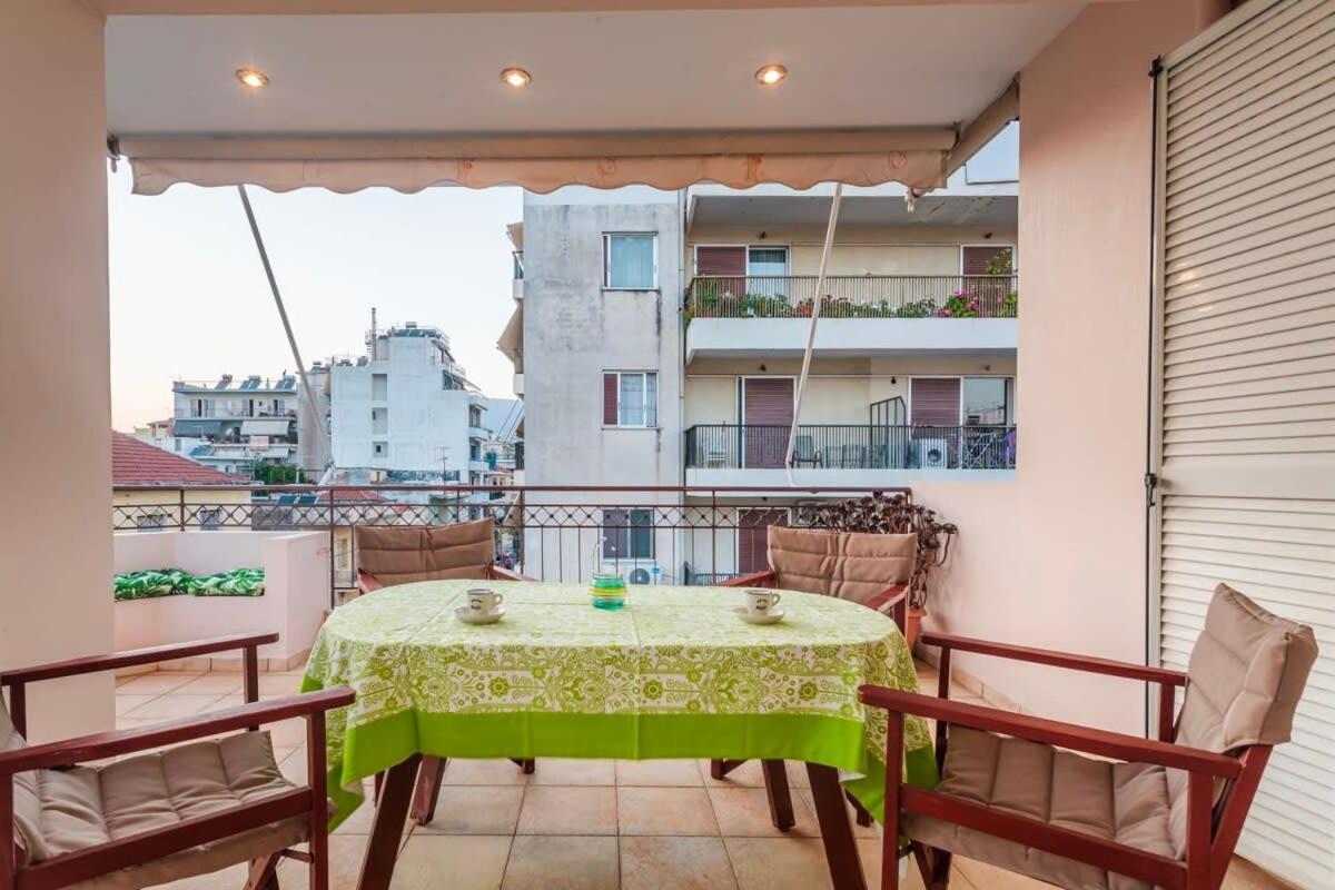 Spacious Urban Haven-Family Home, Perfect Location Каламата Экстерьер фото
